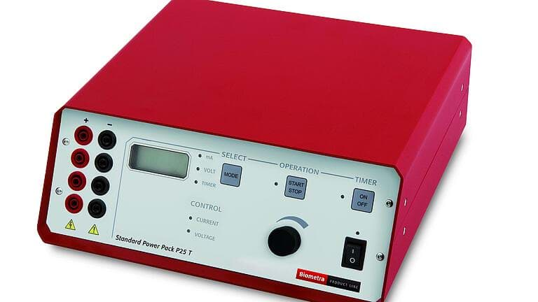 Power pack with timer for electrophoresis and blotting 